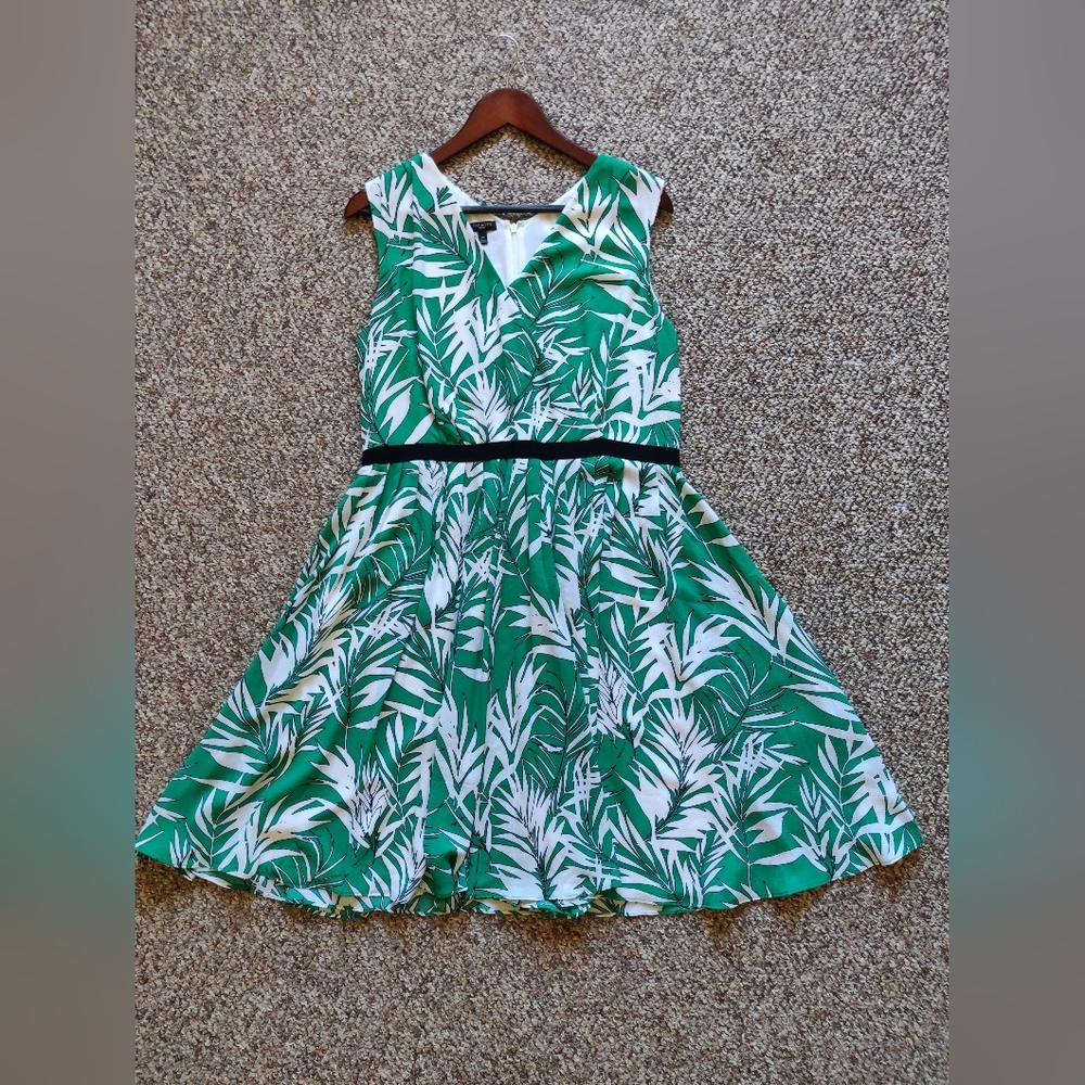 Talbots Green and White Palm-Print dress 14P